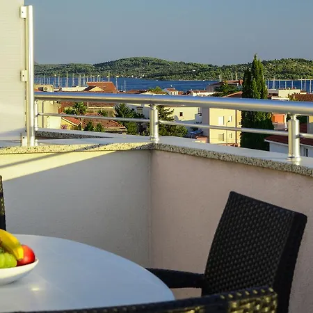 Vesna * Vodice