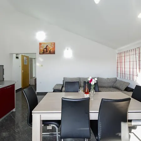 Vesna Apartament *
