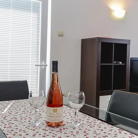 Vesna Apartament *